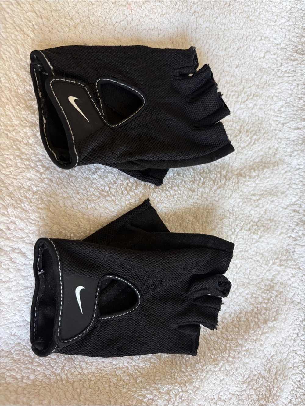 Nike Black Fingerless Workout Gloves with White Swoosh